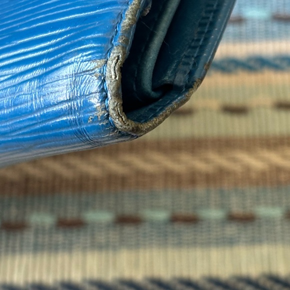 Authentic/Vintage - LV Epi Porte Tresor International Wallet - Picture 10 of 16